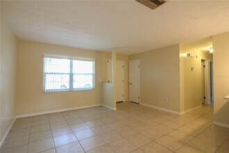 701 Swiss Dr in Lakeland, FL - Building Photo - Building Photo