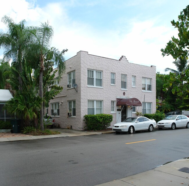 Colee Hammock Apartments in Fort Lauderdale, FL - Foto de edificio - Building Photo
