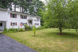 6 Orchard Ave in Smithfield, RI - Building Photo - Building Photo