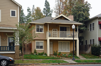 1711 Q St in Sacramento, CA - Foto de edificio - Building Photo