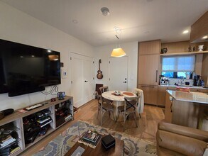 1232 W 26th Ave in Vancouver, BC - Building Photo - Building Photo
