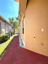 3725 NE 23rd Ct in Homestead, FL - Building Photo - Building Photo
