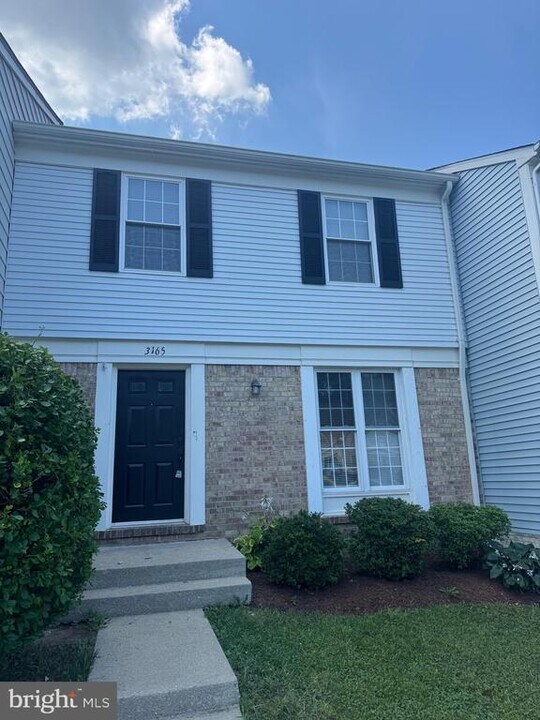 3165 Harvard St in Woodbridge, VA - Building Photo