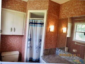 205 Avalon Dr in Victoria, TX - Building Photo - Building Photo