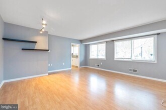 10620 Weymouth St in Bethesda, MD - Building Photo - Building Photo