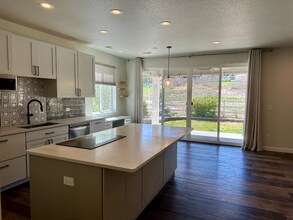 1944 Cade Ave in Castle Rock, CO - Building Photo - Building Photo