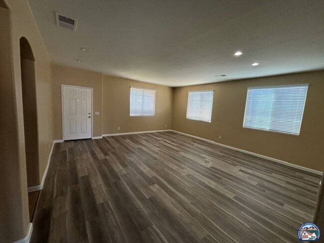 1364 Valleyview Ave in El Centro, CA - Building Photo - Building Photo