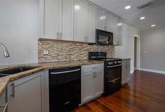 3420 W San Juan St in Tampa, FL - Building Photo - Building Photo