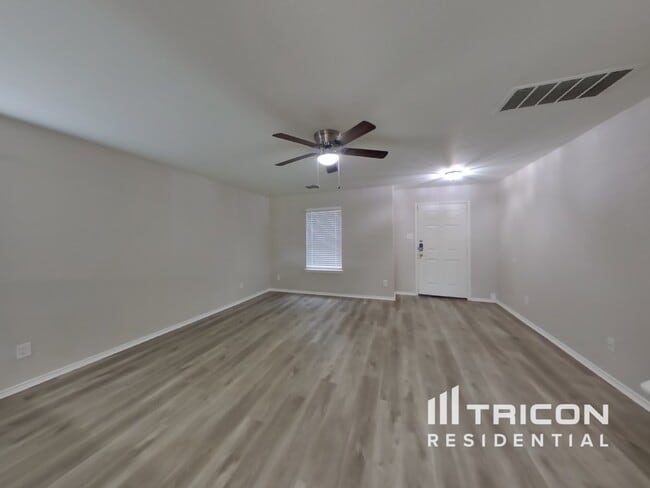 2338 Cloudbait View in Converse, TX - Building Photo - Building Photo