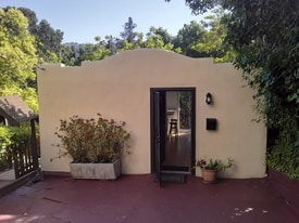 6040 Buena Ventura Ave in Oakland, CA - Building Photo