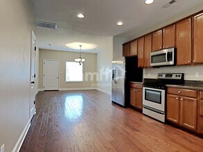 7217 Deer Springs Way in Powell, TN - Building Photo - Building Photo