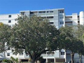 3301 Spanish Moss Terrace in Lauderhill, FL - Building Photo
