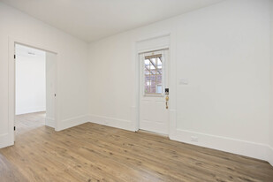 406 Roncesvalles Av in Toronto, ON - Building Photo