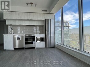 181 Dundas St E in Toronto, ON - Building Photo - Building Photo