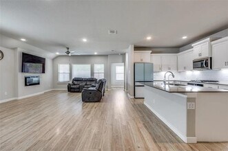 1920 Crestwood Ln in Celina, TX - Building Photo - Building Photo
