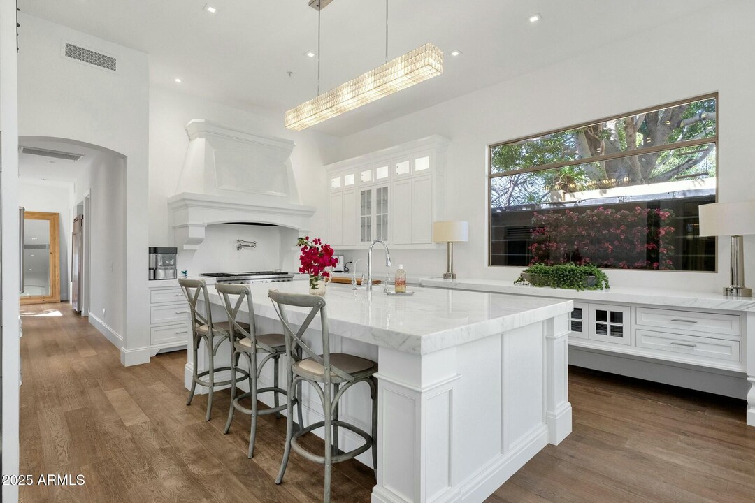 7532 E Rose Garden Ln in Scottsdale, AZ - Building Photo