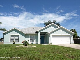 297 Butler Ave NE in Palm Bay, FL - Building Photo