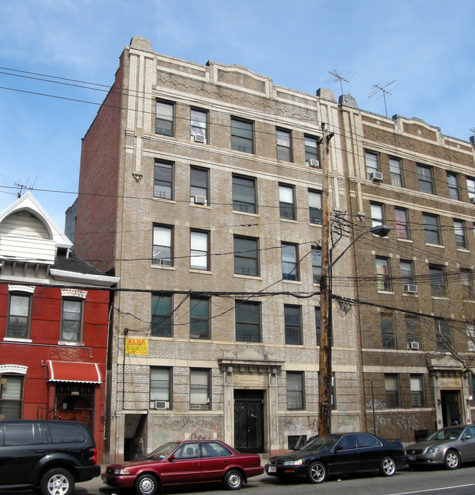 3055 Bailey Ave in Bronx, NY - Building Photo