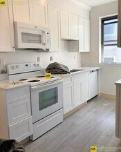 317 Summit Ave, Unit 9 in Boston, MA - Building Photo - Building Photo