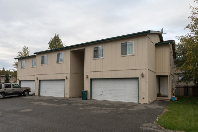 3510 E 42nd Ave in Anchorage, AK - Building Photo - Building Photo