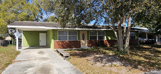 3275 Fairfax Ave NE in Palm Bay, FL - Building Photo - Building Photo