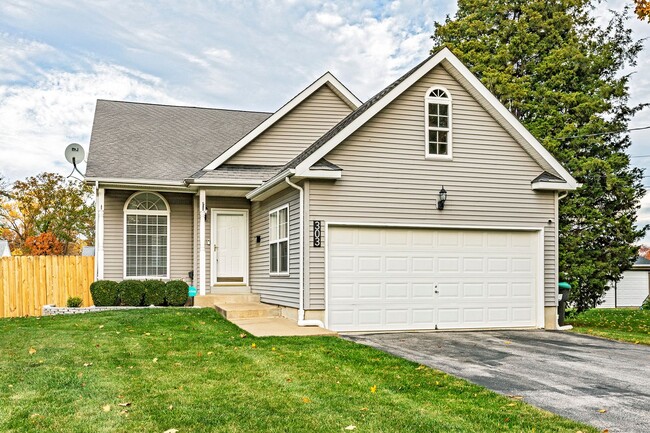 property at 303 Smyrna Ave