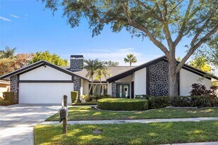 4117 Crosswater Dr in Tampa, FL - Building Photo