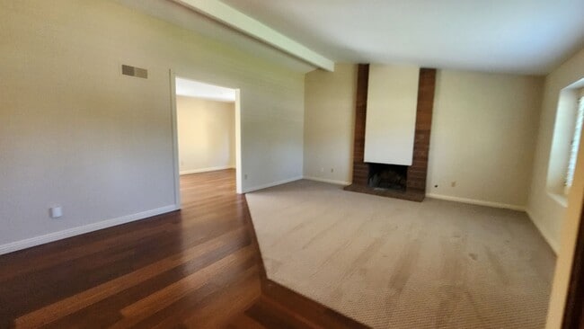 1002 Elmview Dr in Encinitas, CA - Building Photo - Building Photo