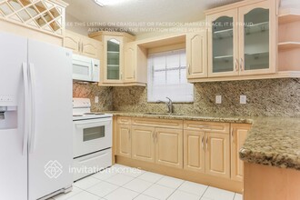 2522 W 72nd St in Hialeah, FL - Building Photo - Building Photo