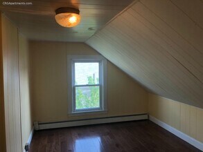 22 Linden St, Unit 2A in Somerville, MA - Building Photo - Building Photo