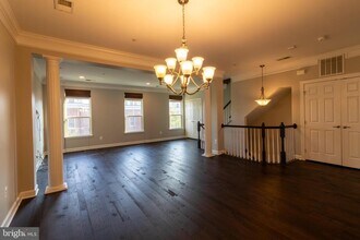 323 Community Center Ave in Gaithersburg, MD - Building Photo - Building Photo