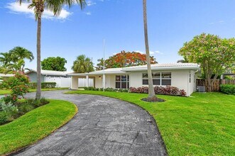 2741 NE 53rd St in Lighthouse Point, FL - Building Photo - Building Photo