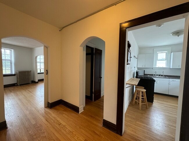 28W573 Stafford Pl in Warrenville, IL - Building Photo - Building Photo