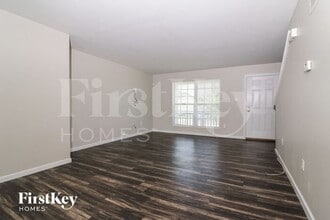 5474 Misty Crossing Ct in Florissant, MO - Building Photo - Building Photo