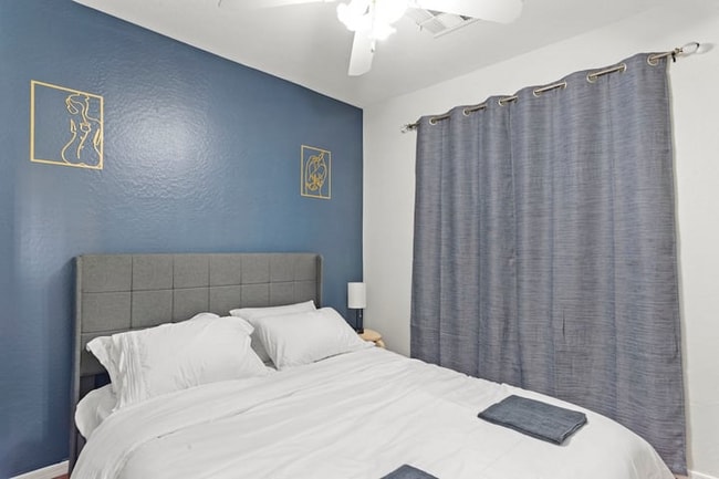 property at 2616 E Southgate Ave