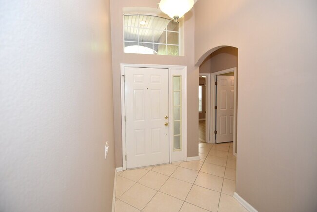 11 Deerfield Ct in Palm Coast, FL - Foto de edificio - Building Photo