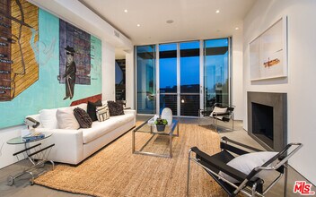 1352 Miller Dr in Los Angeles, CA - Building Photo - Building Photo