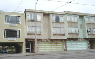 4320 Judah St Apartments