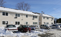 101-108 Round Swamp Rd in Old Bethpage, NY - Foto de edificio - Building Photo