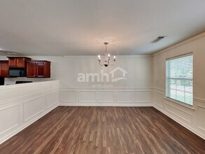 367 Hidden Creek Ln in Canton, GA - Foto de edificio - Building Photo