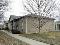 Woodland Park Apartments in Springfield, MO - Building Photo - Building Photo