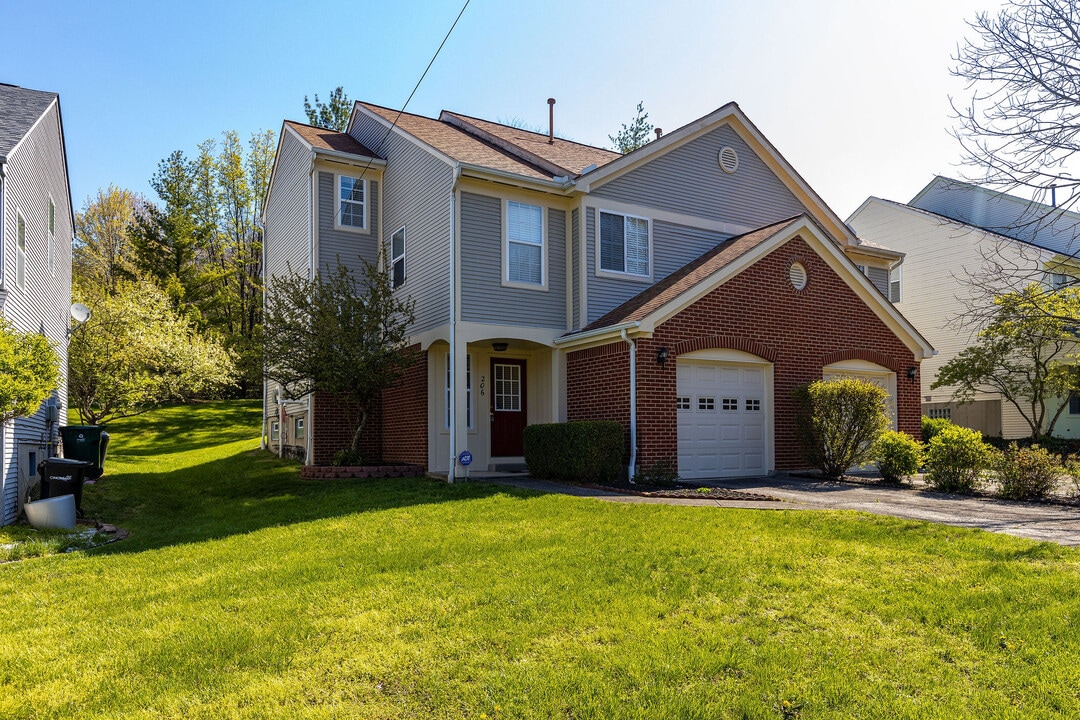 206 Glenwood Ave in Cincinnati, OH - Foto de edificio