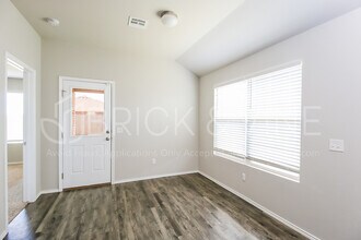 11549 Ruger Rd in Yukon, OK - Building Photo - Building Photo
