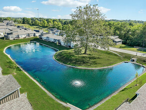 Dogwood Commons in Centerville, OH - Foto de edificio - Building Photo