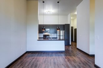 17 Broad in Chattanooga, TN - Foto de edificio - Building Photo