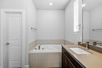 1007 W 17th St in Houston, TX - Building Photo - Building Photo