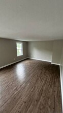 30 Harriet Thayer Ave in Attleboro, MA - Foto de edificio - Building Photo
