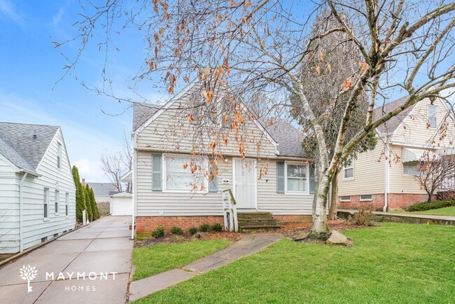 11606 Crofton Rd in Garfield Heights, OH - Building Photo - Building Photo