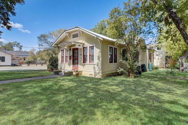 601 E 8th St in Georgetown, TX - Building Photo - Building Photo