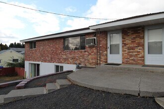 9715 N Stevens St in Spokane, WA - Building Photo - Building Photo
